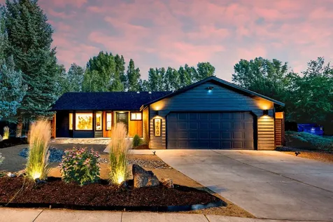 760 NE Oak Place Redmond OR 97756