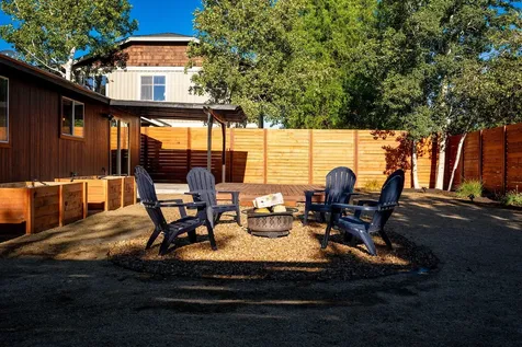 760 NE Oak Place Redmond OR 97756
