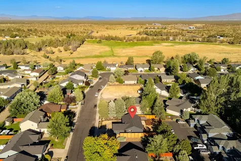 760 NE Oak Place Redmond OR 97756