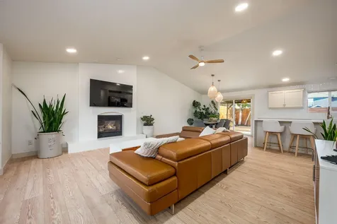 760 NE Oak Place Redmond OR 97756