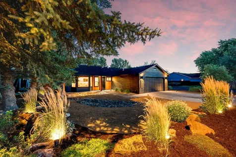 760 NE Oak Place Redmond OR 97756