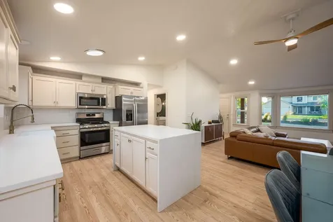 760 NE Oak Place Redmond OR 97756