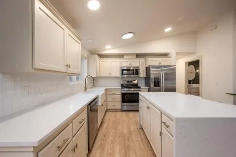 760 NE Oak Place Redmond OR 97756