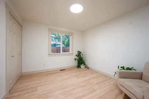 760 NE Oak Place Redmond OR 97756