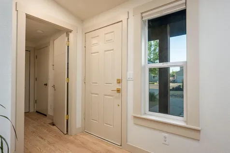 760 NE Oak Place Redmond OR 97756