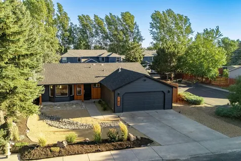 760 NE Oak Place Redmond OR 97756