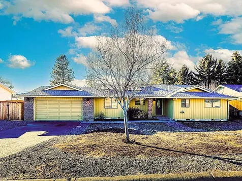 2106 Dawn Drive Klamath Falls OR 97603