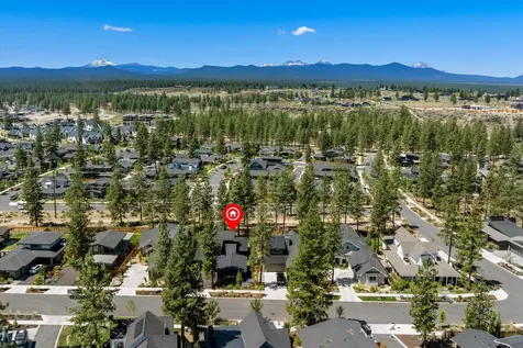 1181 NW Singleton Place Bend OR 97703