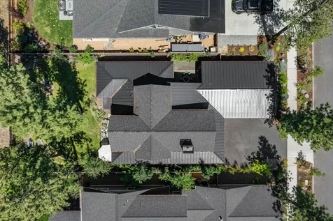 1181 NW Singleton Place Bend OR 97703