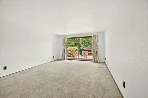2728 Hawaiian Avenue Medford OR 97504