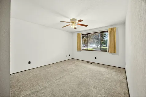 2728 Hawaiian Avenue Medford OR 97504