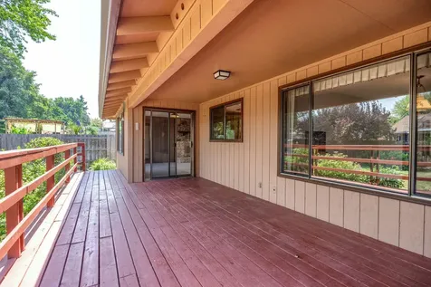 2728 Hawaiian Avenue Medford OR 97504