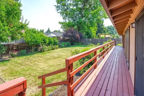 2728 Hawaiian Avenue Medford OR 97504