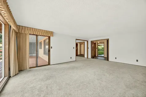 2728 Hawaiian Avenue Medford OR 97504