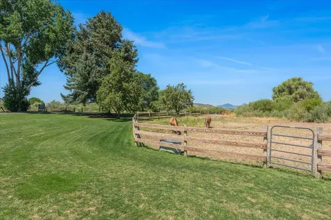 100 NE Jumping Grass Lane Prineville OR 97754