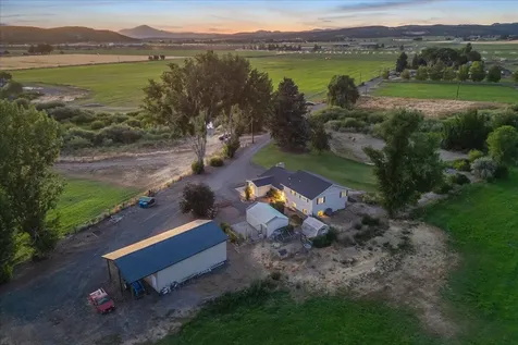 100 NE Jumping Grass Lane Prineville OR 97754