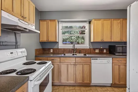 1016 SW 12th Street Redmond OR 97756