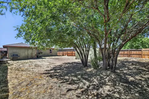 1016 SW 12th Street Redmond OR 97756