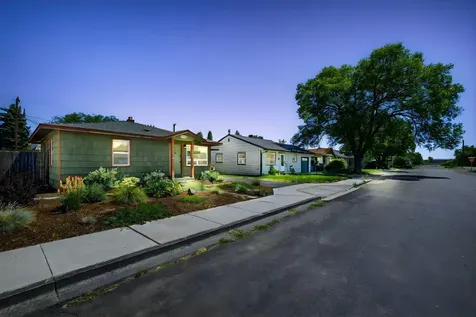 1016 SW 12th Street Redmond OR 97756