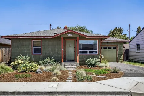 1016 SW 12th Street Redmond OR 97756