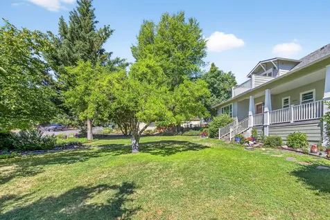 111 Nursery Street Ashland OR 97520