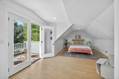 111 Nursery Street Ashland OR 97520