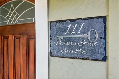 111 Nursery Street Ashland OR 97520