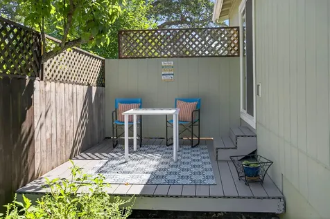 111 Nursery Street Ashland OR 97520