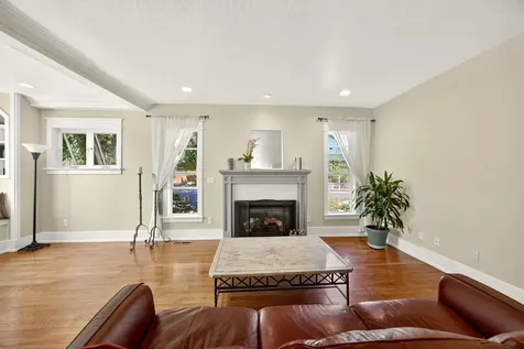 111 Nursery Street Ashland OR 97520