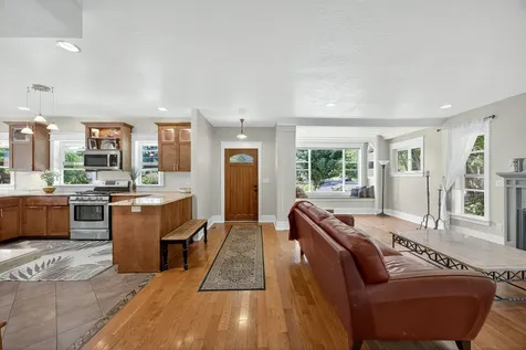 111 Nursery Street Ashland OR 97520