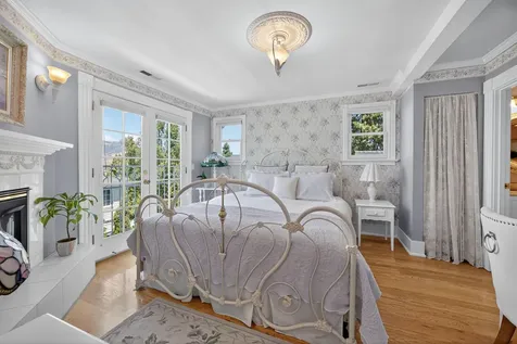 496 Beach Street Ashland OR 97520