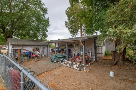927 SW L Street Grants Pass OR 97526