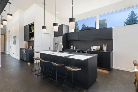 3101 NW Blodgett Way Bend OR 97703