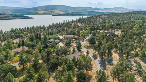 10358 Cinnamon Teal Drive Klamath Falls OR 97601