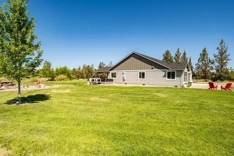 6635 SW 61st Street Redmond OR 97756