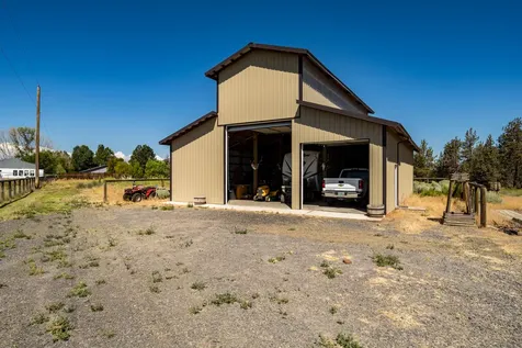 6635 SW 61st Street Redmond OR 97756