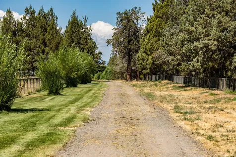 6635 SW 61st Street Redmond OR 97756