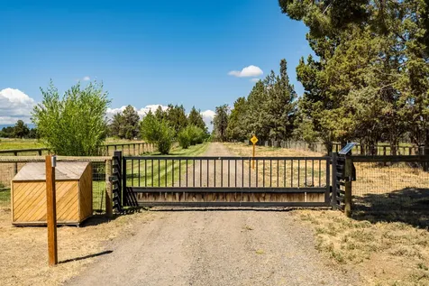 6635 SW 61st Street Redmond OR 97756