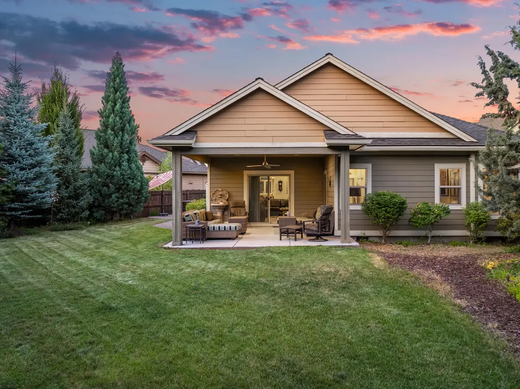 21307 NE Brooklyn Court Bend OR 97701