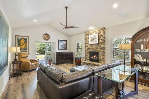 21307 NE Brooklyn Court Bend OR 97701