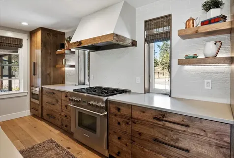4800 NW 57th Street Redmond OR 97756