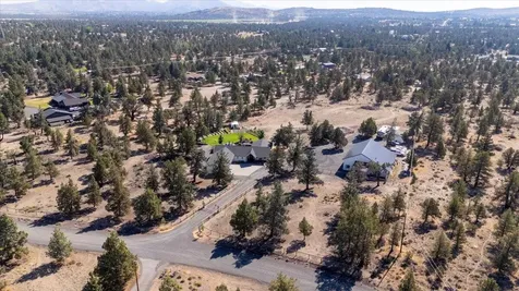 4800 NW 57th Street Redmond OR 97756