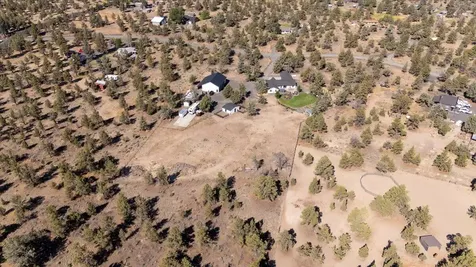 4800 NW 57th Street Redmond OR 97756