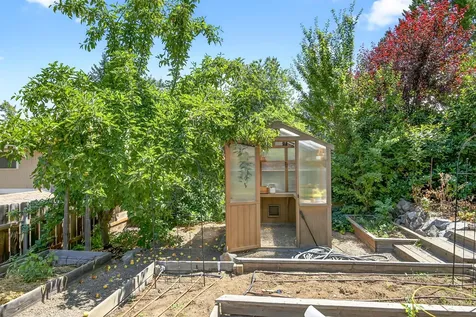 1108 Park Street Ashland OR 97520