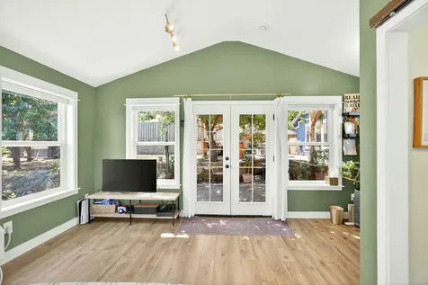 1108 Park Street Ashland OR 97520