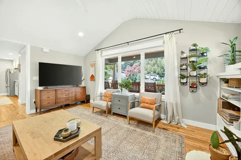 1108 Park Street Ashland OR 97520