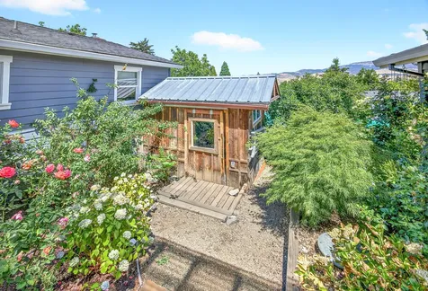 1108 Park Street Ashland OR 97520