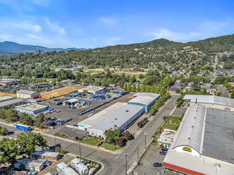 1990 NW Washington Boulevard Grants Pass OR 97526