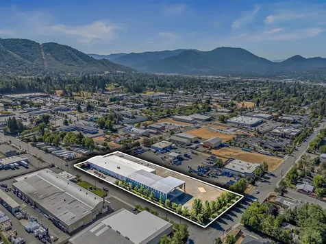 1990 NW Washington Boulevard Grants Pass OR 97526