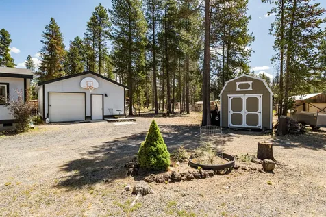 52644 Skidgel Road La Pine OR 97739